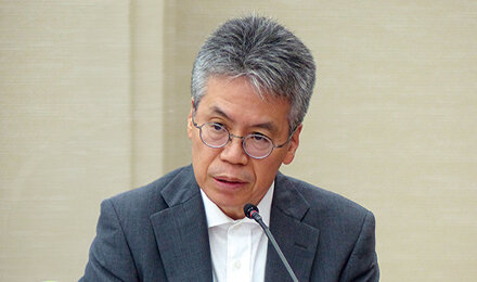 次期診療報酬改定に向け、医療提供体制等の現状と課題を踏まえて議論