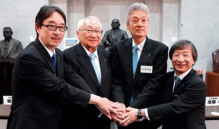 3期目も引き続き攻防一体となった活動を展開していく姿勢を示す